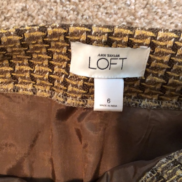 Loft tweed skirt with buttons - Picture 3 of 4